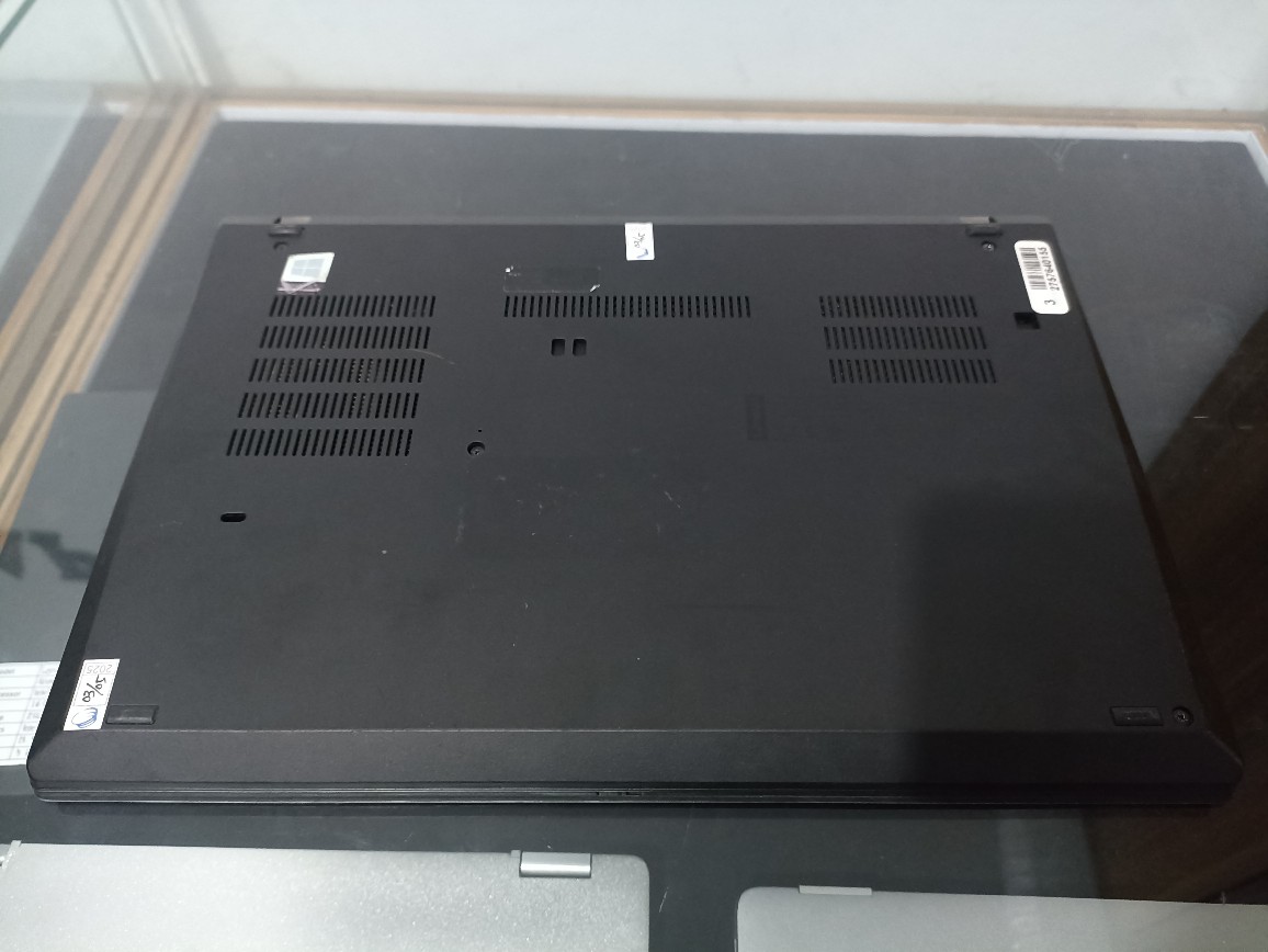 Lenovo ThinkPad T490 Core i5 Gen 8 RAM 8GB SSD 256GB - Image 8