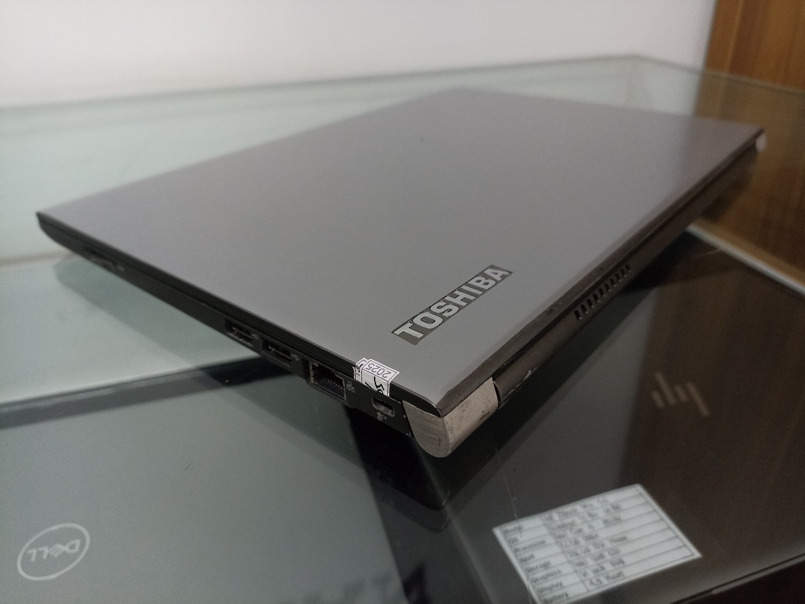 Toshiba Dynabook R63/D Core i5 Gen 6 RAM 8GB SSD 256GB - Image 12