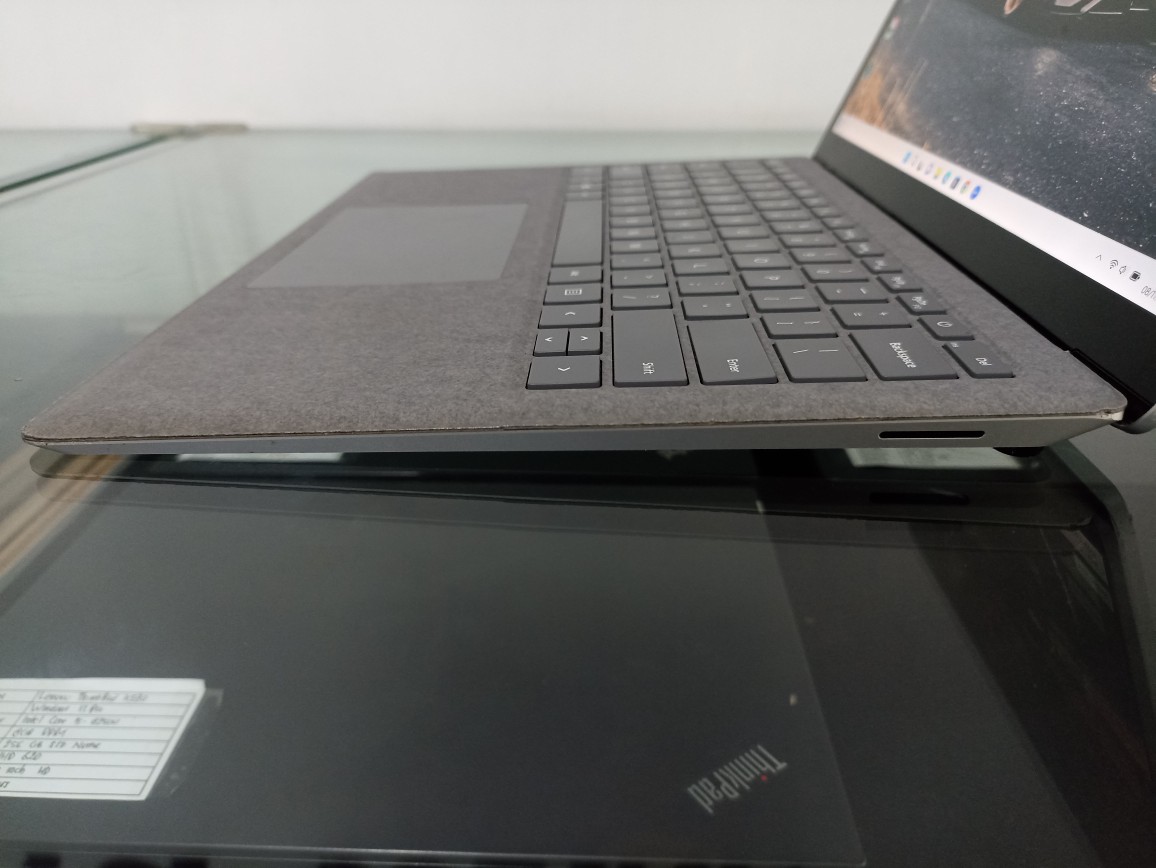 Microsoft Surface Laptop 3 Intel Core i5 Gen 10 RAM 8GB SSD 128GB NVMe - Image 17