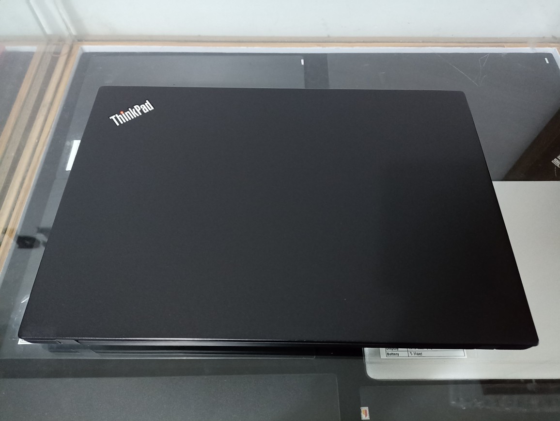 Lenovo ThinkPad T480s Core i7 Gen 8 RAM 16GB SSD 256GB NVMe - Image 12