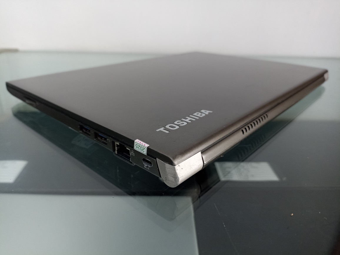 Toshiba DynaBook R63/H Core i5 Gen 7 RAM 8GB SSD 256GB - Image 14