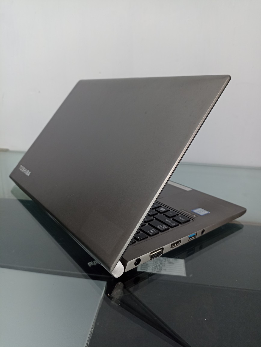 Toshiba DynaBook R63/H Core i5 Gen 7 RAM 8GB SSD 256GB - Image 18